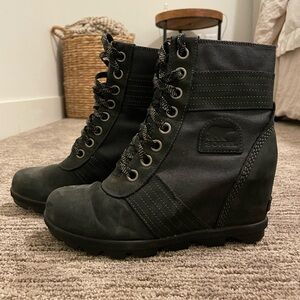 Sorel women’s snow boots, GREAT condition